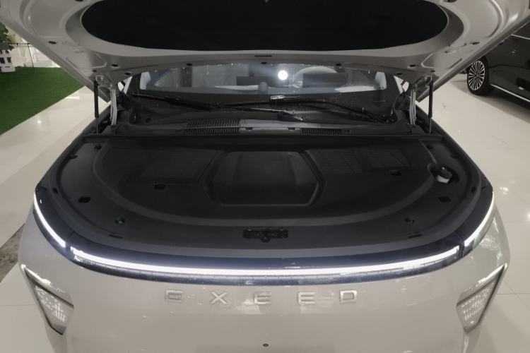Used EXEED Star Era ET 2024 Range-Extended 240 Max All-Wheel Drive Engine Bay