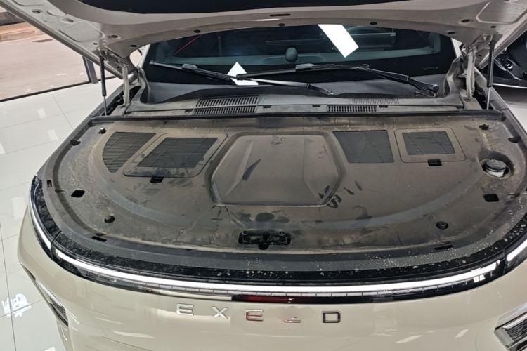 Used EXEED Star Era ET 2024 Extended-Range 240 Ultra All-Wheel Drive Engine Bay