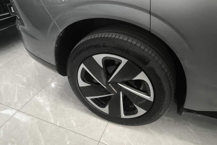 Used EXEED Star Era ET 2024 Range-Extended 200 Pro+ Exterior 8