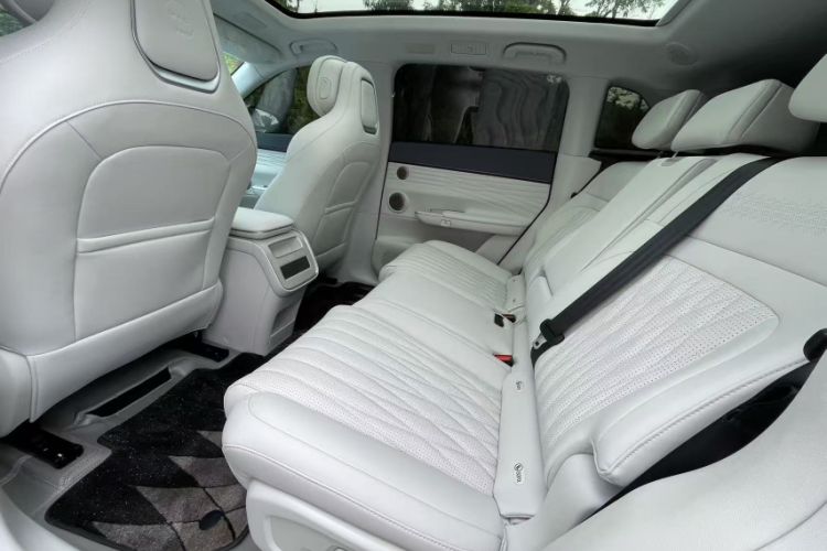 Used EXEED Star Era ET 2024 Range-Extended 240 Max All-Wheel Drive Interior 1