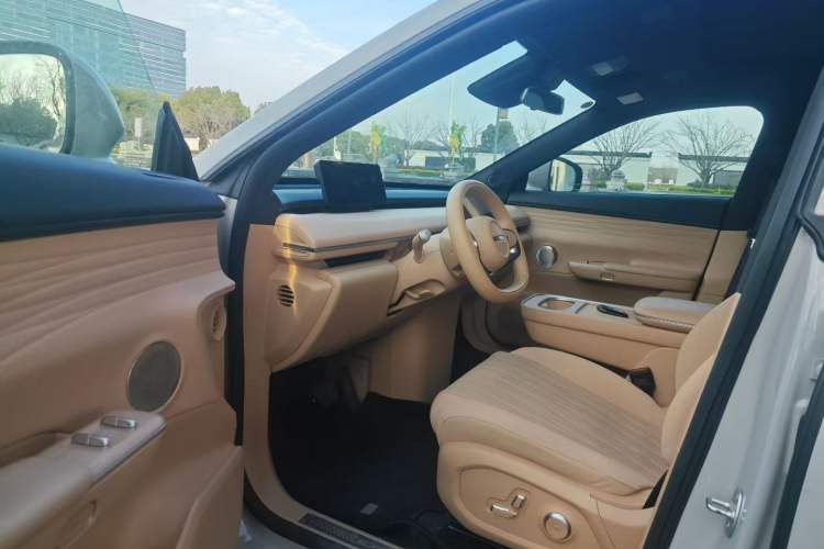 Used EXEED Star Era ET 2024 Extended-Range 240 Ultra All-Wheel Drive Interior 2
