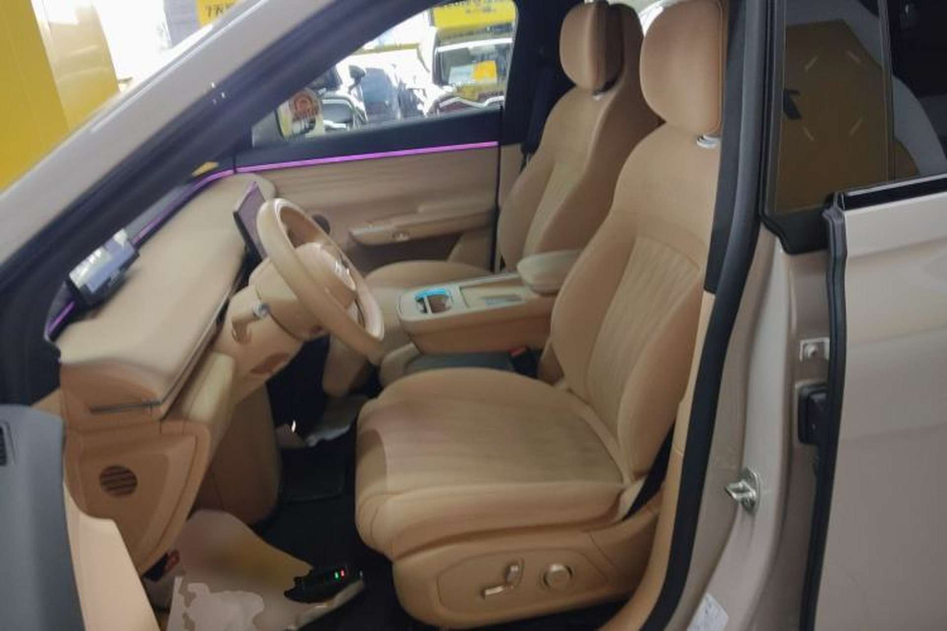 Used EXEED Star Era ET 2024 Extended-Range 240 Ultra All-Wheel Drive Left Front Seat