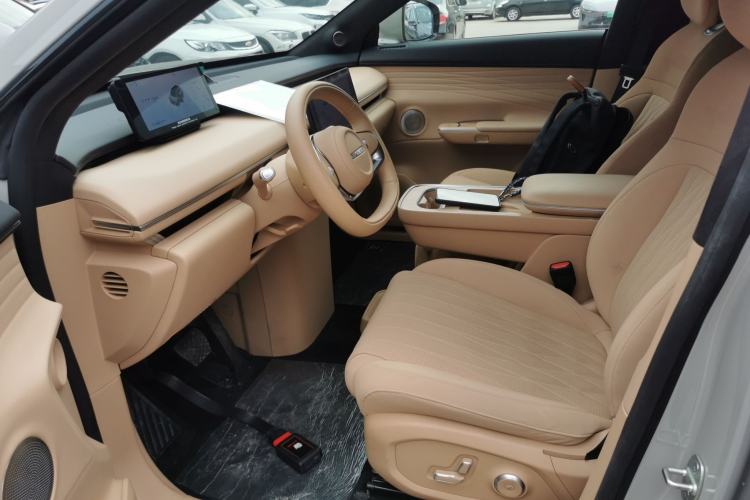 Used EXEED Star Era ET 2024 Extended-Range 240 Ultra All-Wheel Drive Left Front Seat