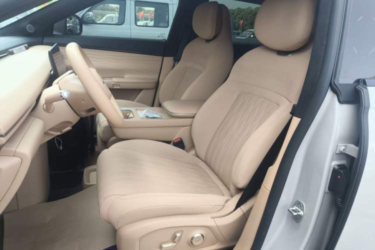 Used EXEED Star Era ET 2024 Extended-Range 240 Ultra All-Wheel Drive Left Front Seat