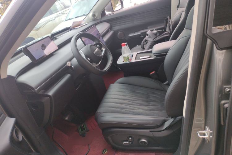 Used EXEED Star Era ET 2024 Extended-Range 240 Ultra All-Wheel Drive Left Front Seat
