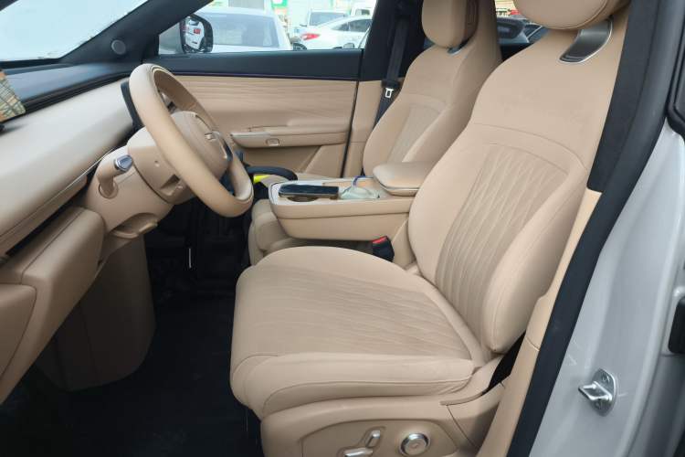 Used EXEED Star Era ET 2024 Extended-Range 240 Ultra All-Wheel Drive Left Front Seat