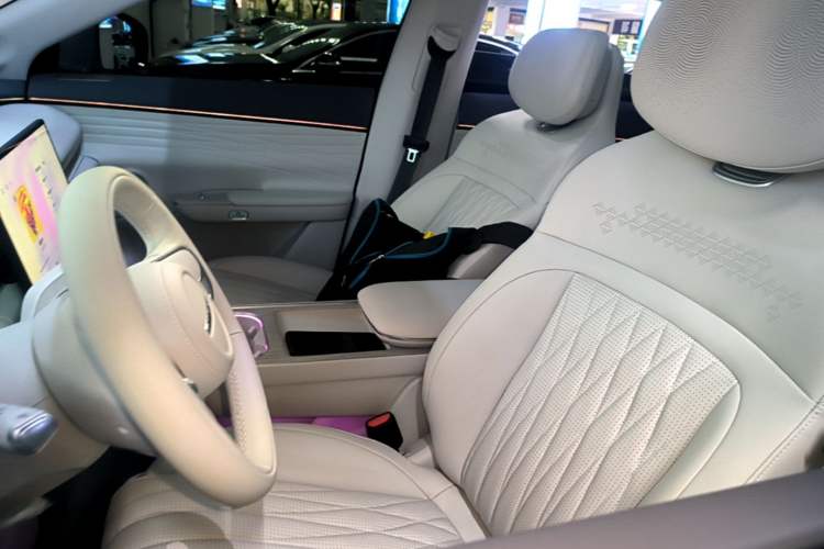 Used EXEED Star Era ET 2024 Range-Extended 240 Max All-Wheel Drive Left Front Seat