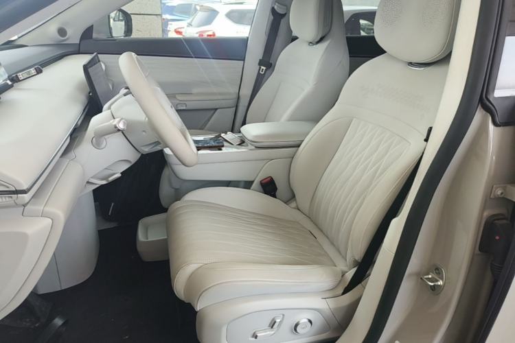 Used EXEED Star Era ET 2024 Extended-Range 240 Ultra All-Wheel Drive Left Front Seat