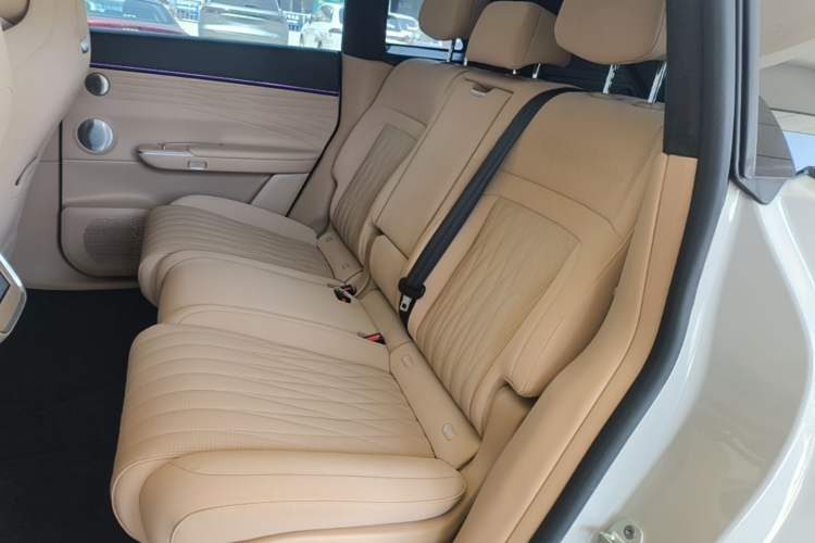 Used EXEED Star Era ET 2024 Extended-Range 240 Ultra All-Wheel Drive Left Rear Seat