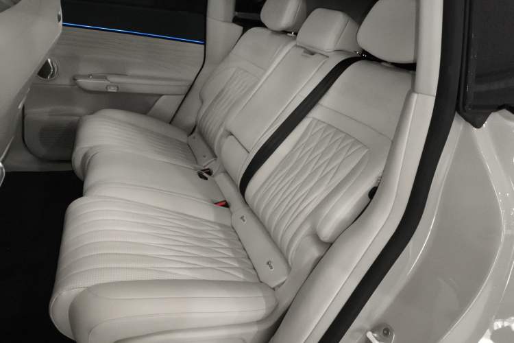 Used EXEED Star Era ET 2024 Range-Extended 240 Max All-Wheel Drive Left Rear Seat
