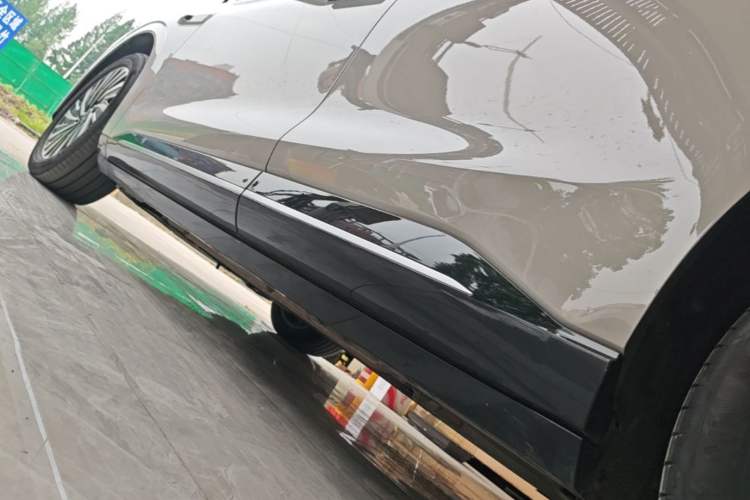 Used EXEED Star Era ET 2024 Extended-Range 240 Ultra All-Wheel Drive Left Side Sill