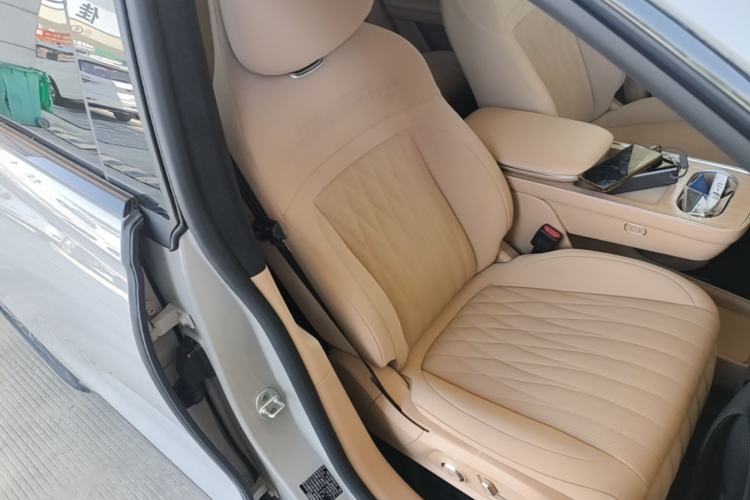 Used EXEED Star Era ET 2024 Extended-Range 240 Ultra All-Wheel Drive Right Front Seat