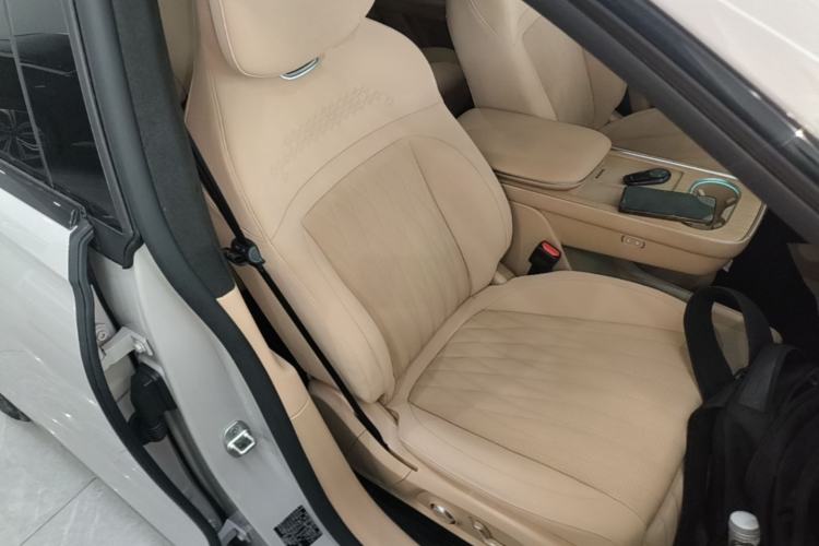 Used EXEED Star Era ET 2024 Extended-Range 240 Ultra All-Wheel Drive Right Front Seat