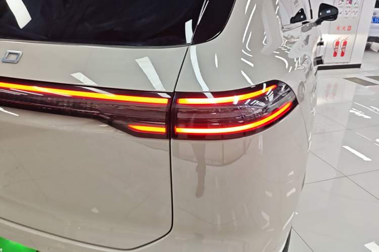 Used EXEED Star Era ET 2024 Extended-Range 240 Ultra All-Wheel Drive Right Rear Taillight