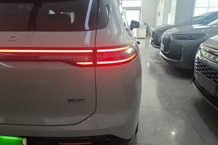 Used EXEED Star Era ET 2024 Extended-Range 240 Ultra All-Wheel Drive Right Rear Taillight