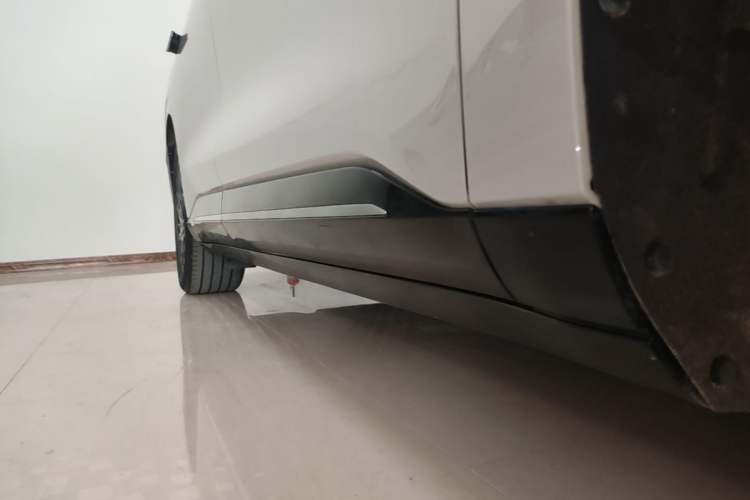 Used EXEED Star Era ET 2024 Extended-Range 240 Ultra All-Wheel Drive Right Side Sill