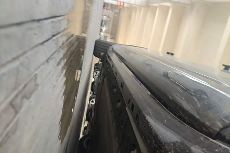 Used EXEED Star Era ET 2024 Extended-Range 240 Ultra All-Wheel Drive Right Side Sill