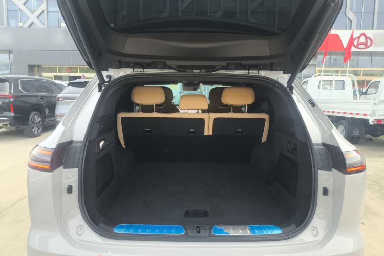 Used EXEED Star Era ET 2024 Extended-Range 240 Ultra All-Wheel Drive Trunk