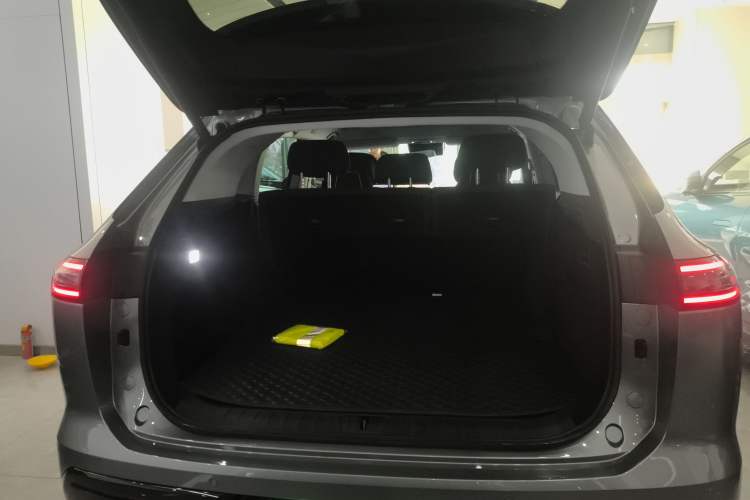 Used EXEED Star Era ET 2024 Range-Extended 200 Pro+ Trunk