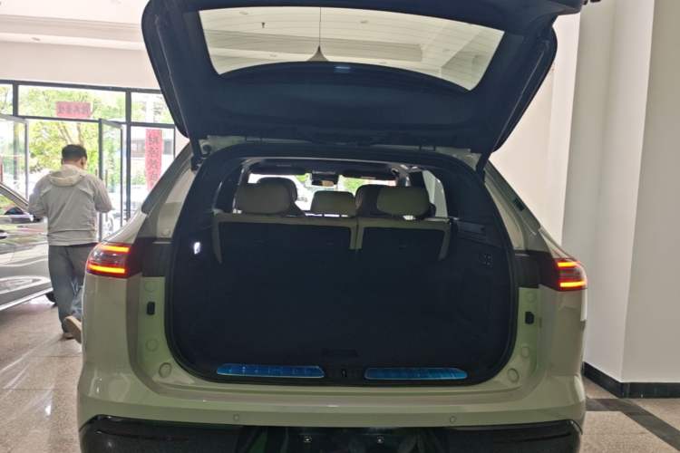Used EXEED Star Era ET 2024 Extended-Range 240 Ultra All-Wheel Drive Trunk