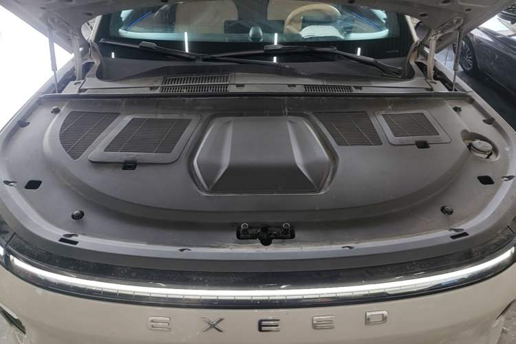 Used EXEED Star Era ET 2024 Extended-Range 240 Ultra All-Wheel Drive Engine Bay