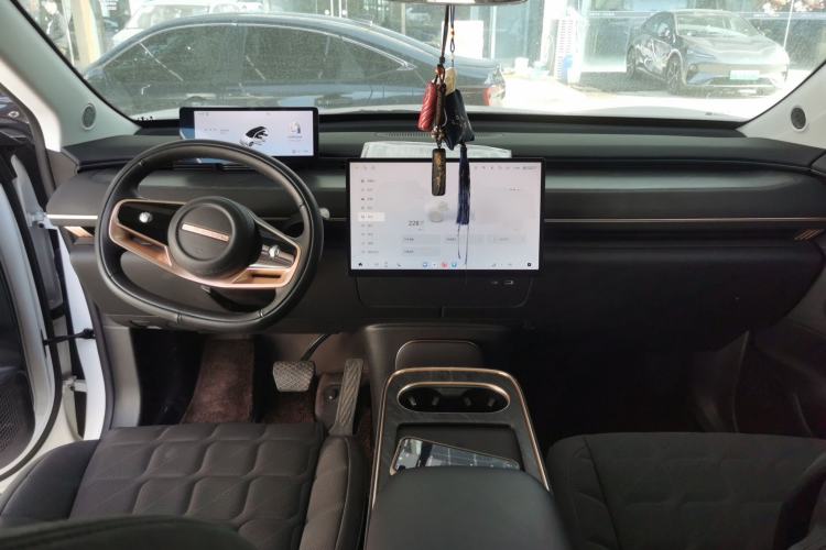 Used EXEED Star Era ET 2024 Range-Extended 200 Pro Interior 2