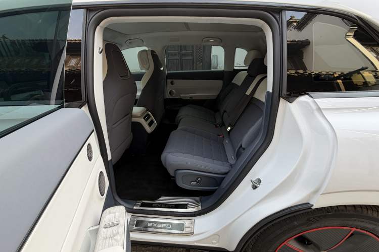 Used EXEED Star Era ET 2024 Range-Extended 200 Pro+ Interior 3