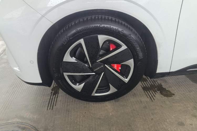 Used EXEED Star Era ET 2024 Pure Electric 540 Pro All-Wheel-Drive Version Left Front Wheel Hub