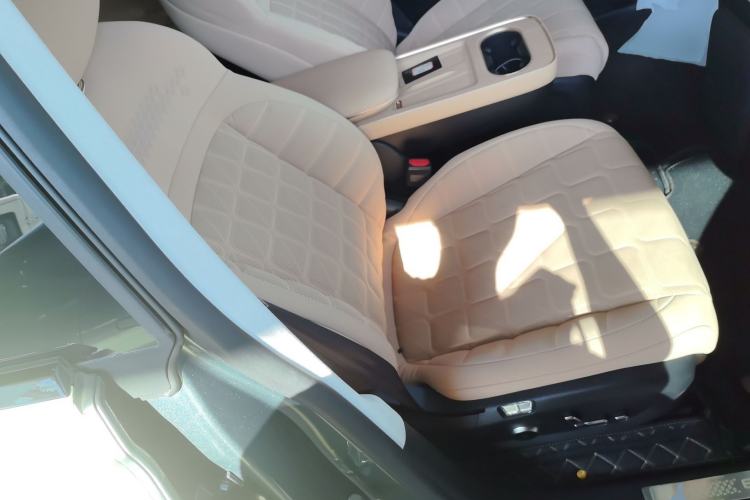 Used EXEED Star Era ET 2024 All-Electric 655 Ultra Right Front Seat