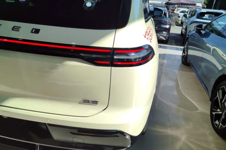 Used EXEED Star Era ET 2024 All-Electric 655 Ultra Right Rear Taillight