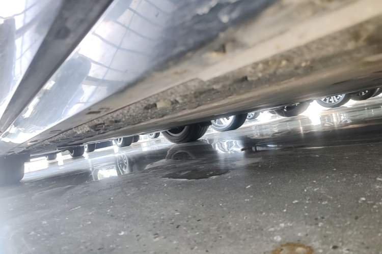 Used EXEED Star Era ET 2024 Extended-Range 240 Ultra All-Wheel Drive Right Side Sill