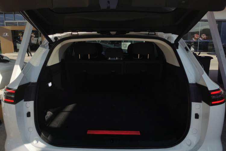 Used EXEED Star Era ET 2024 Range-Extended 200 Pro Trunk
