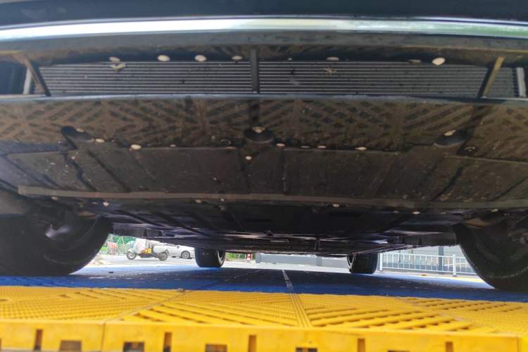 Used EXEED Star Era ET 2025 Extended-Range 265 Pro Two-Wheel Drive High-Speed Driver Assistance Chassis Front