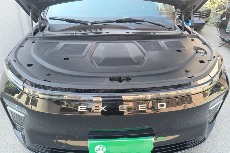 Used EXEED Star Era ET 2025 Extended-Range 265 Pro Two-Wheel Drive High-Speed Driver Assistance Engine Bay