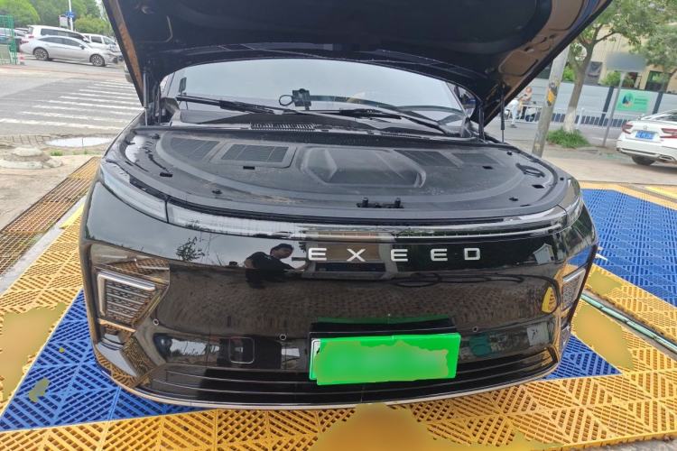 Used EXEED Star Era ET 2025 Extended-Range 265 Pro Two-Wheel Drive High-Speed Driver Assistance Engine Bay
