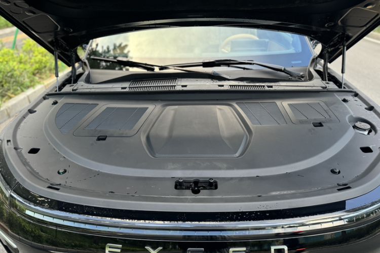 Used EXEED Star Era ET 2025 Range-Extended 240 Pro All-Wheel Drive High-Speed Driver Assistance Engine Bay