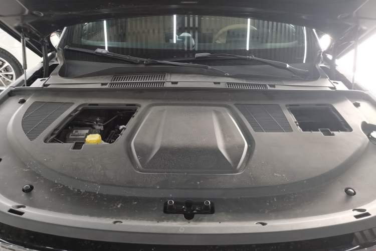 Used EXEED Star Era ET 2025 Range-Extended 240 Pro All-Wheel Drive High-Speed Driver Assistance Engine Bay