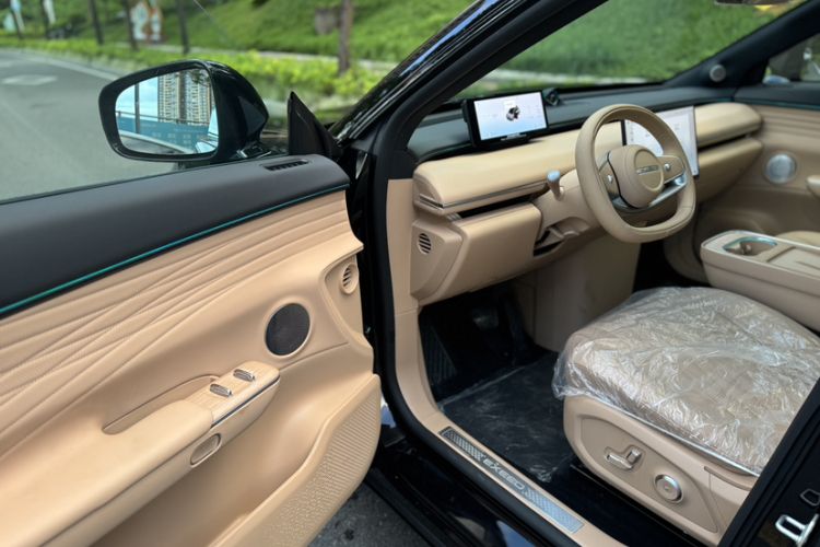 Used EXEED Star Era ET 2025 Range-Extended 240 Pro All-Wheel Drive High-Speed Driver Assistance Interior 4