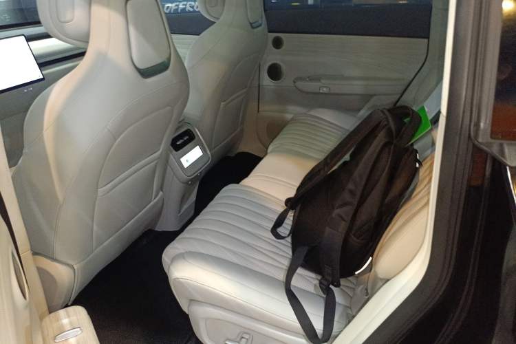 Used EXEED Star Era ET 2025 Extended-Range 240 Max All-Wheel Drive Urban Advanced Driver Assistance Interior 4