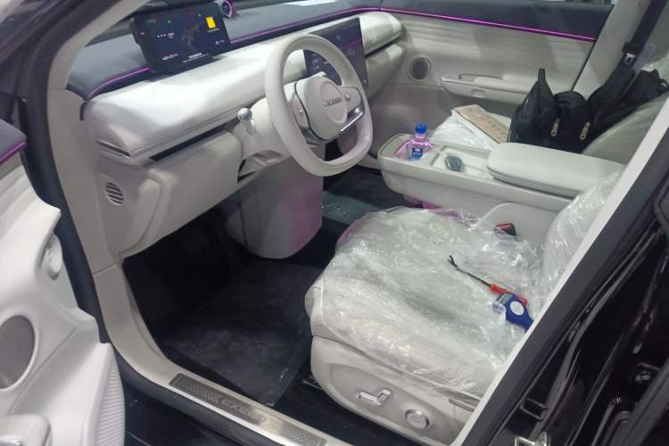 Used EXEED Star Era ET 2025 Extended-Range 265 Pro Two-Wheel Drive High-Speed Driver Assistance Left Front Seat