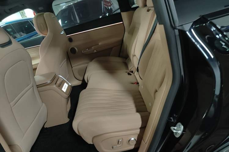 Used EXEED Star Era ET 2025 Extended-Range 240 Max All-Wheel Drive Urban Advanced Driver Assistance Left Rear Seat