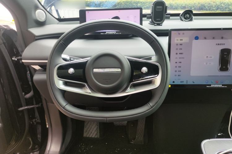 Used EXEED Star Era ET 2025 Extended-Range 265 Pro Two-Wheel Drive High-Speed Driver Assistance Steering Wheel