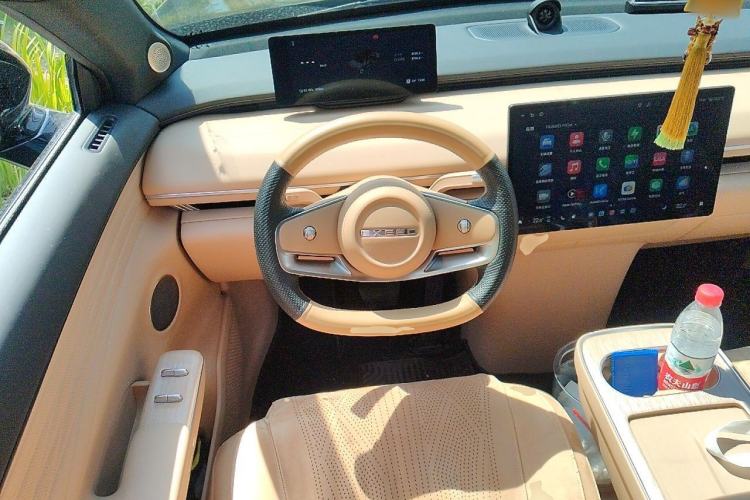Used EXEED Star Era ET 2025 Pure Electric 760 Max Two-Wheel Drive Urban Advanced Driver Assistance System Steering Wheel