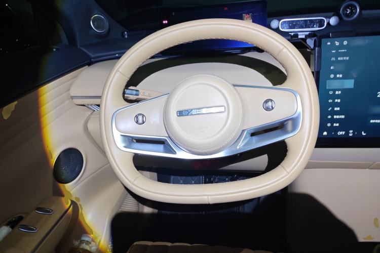 Used EXEED Star Era ET 2025 Extended-Range 265 Pro Two-Wheel Drive High-Speed Driver Assistance Steering Wheel