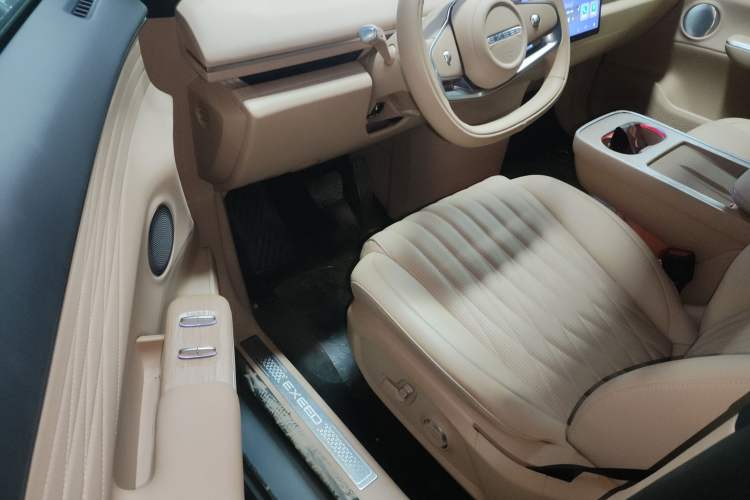 Used EXEED Star Era ET 2025 Extended-Range 265 Pro Two-Wheel Drive High-Speed Driver Assistance Driver Seat