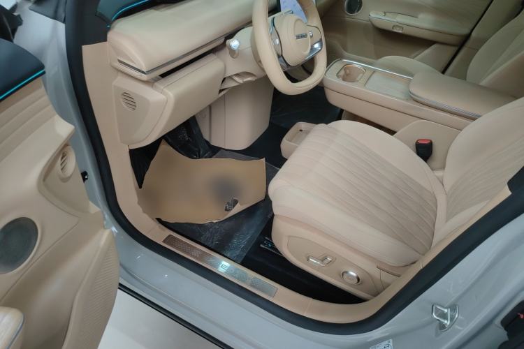 Used EXEED Star Era ET 2025 Extended-Range 240 Max All-Wheel Drive Urban Advanced Driver Assistance Driver Seat