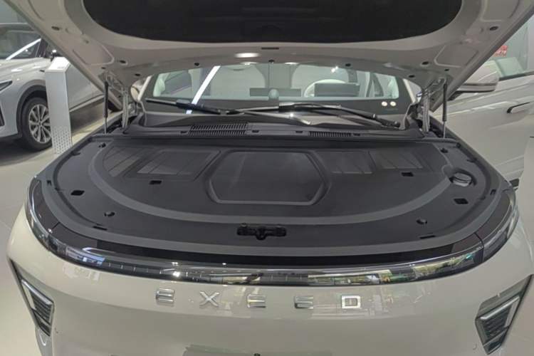 Used EXEED Star Era ET 2025 Extended-Range 265 Max Two-Wheel Drive Urban Advanced Driver Assistance Engine Bay