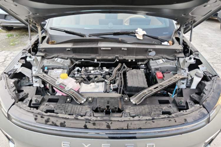 Used EXEED Star Era ET 2025 Extended-Range 265 Pro Two-Wheel Drive High-Speed Driver Assistance Engine Bay