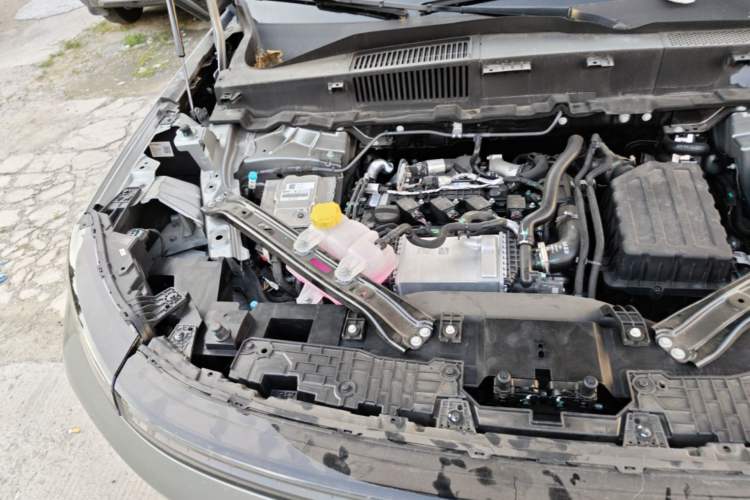 Used EXEED Star Era ET 2025 Extended-Range 265 Pro Two-Wheel Drive High-Speed Driver Assistance Engine Bay Right