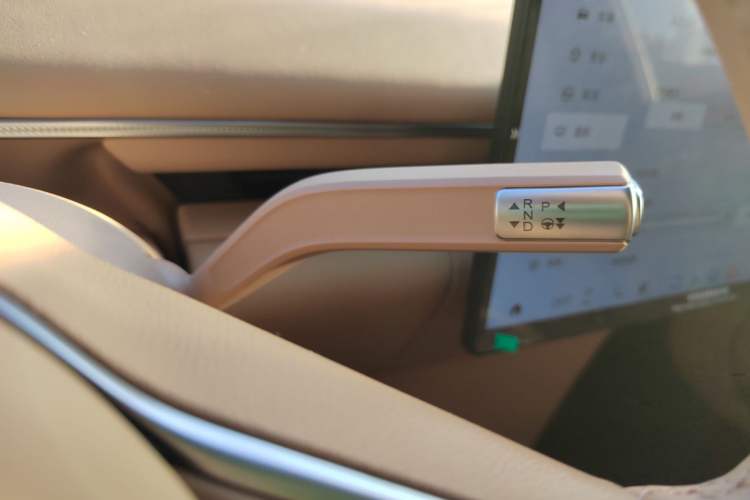 Used EXEED Star Era ET 2025 Extended-Range 240 Max All-Wheel Drive Urban Advanced Driver Assistance Gear Lever